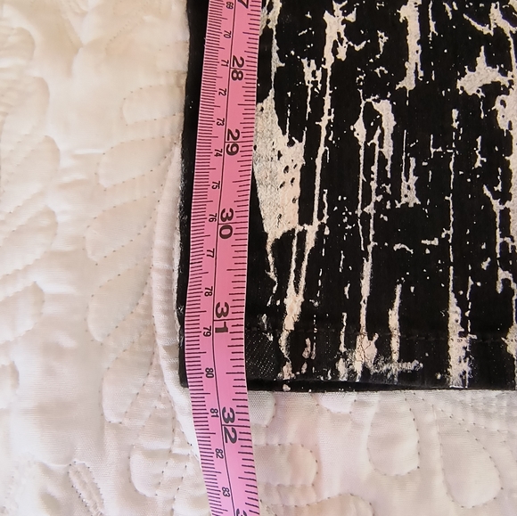 Bebe Black/White Quinn Painted Legging Galazy wash size 28 - Picture 8 of 13